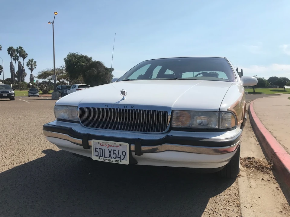 1995 Buick Roadmaster - Image 6 of 31