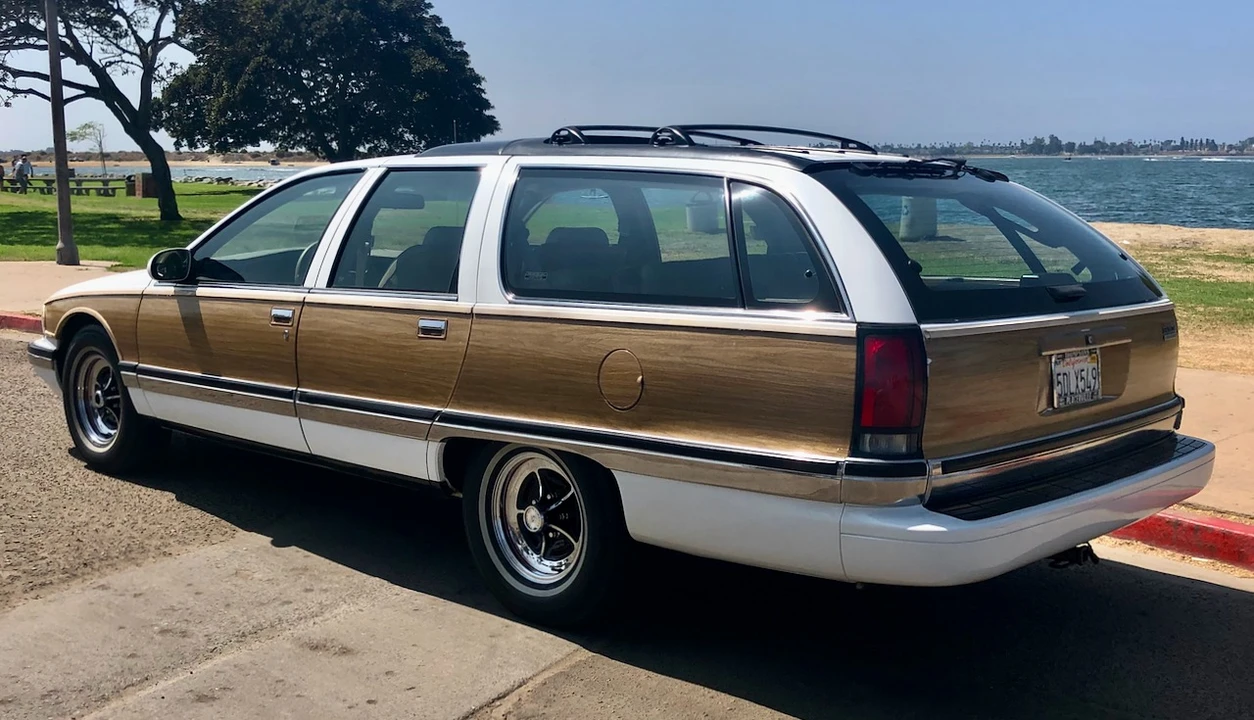 1995 Buick Roadmaster - Image 17 of 31