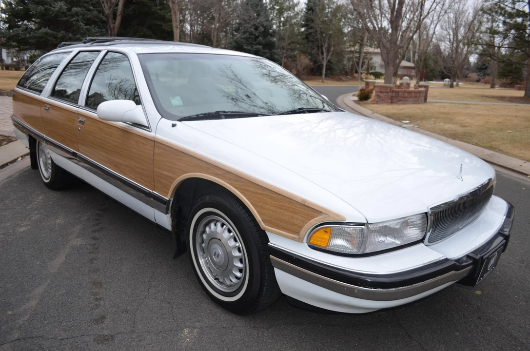 1995 Buick Roadmaster - Image 10 of 31