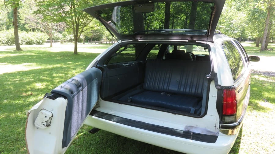 1995 Buick Roadmaster - Image 3 of 7