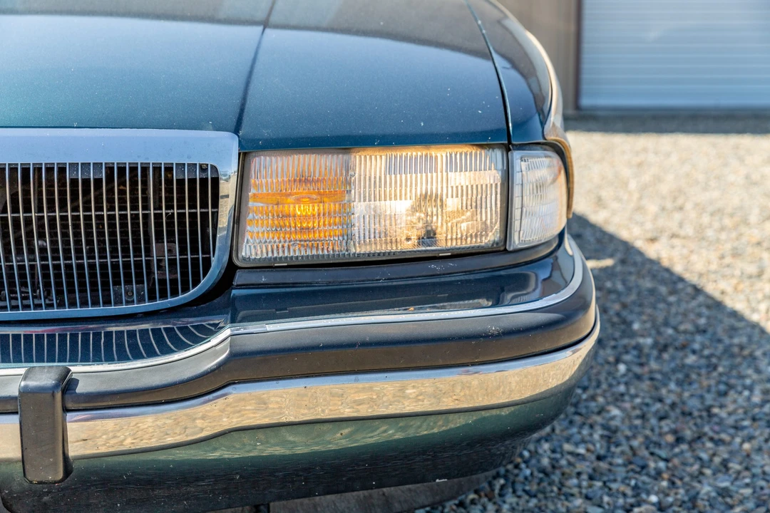 1995 Buick Roadmaster - Image 23 of 31