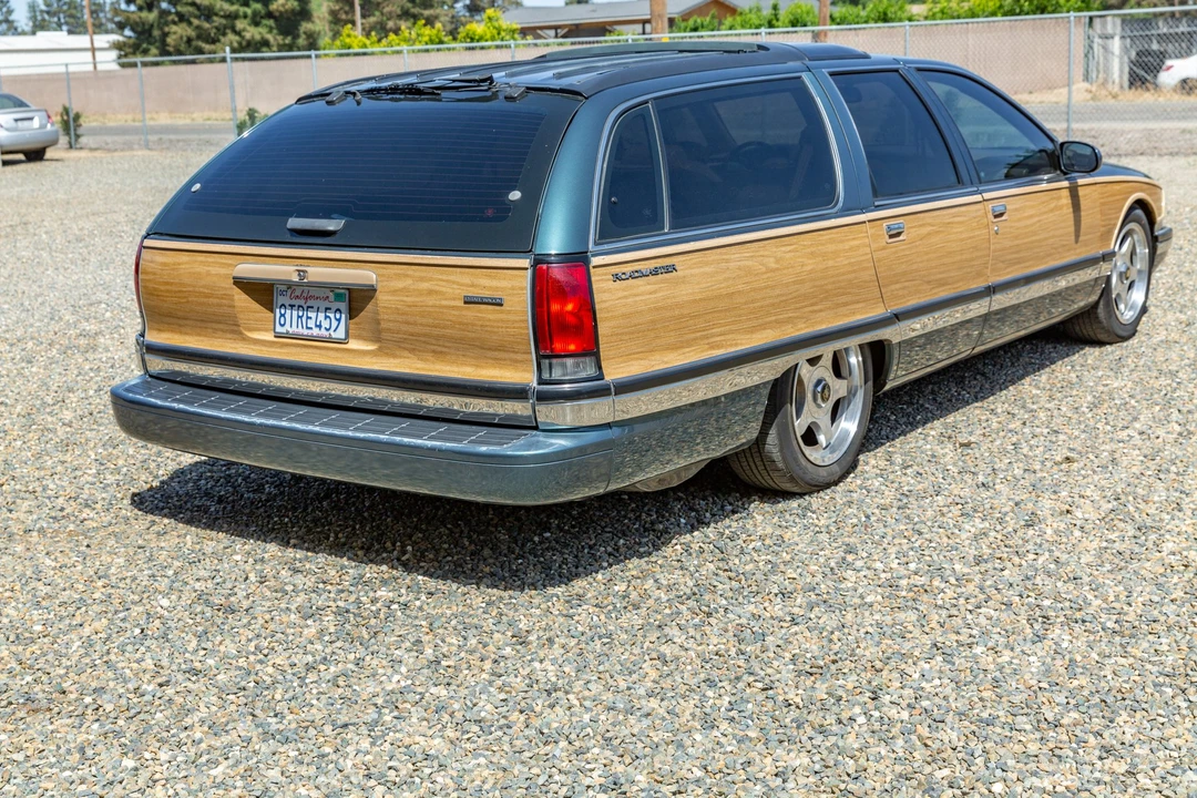 1995 Buick Roadmaster - Image 9 of 31