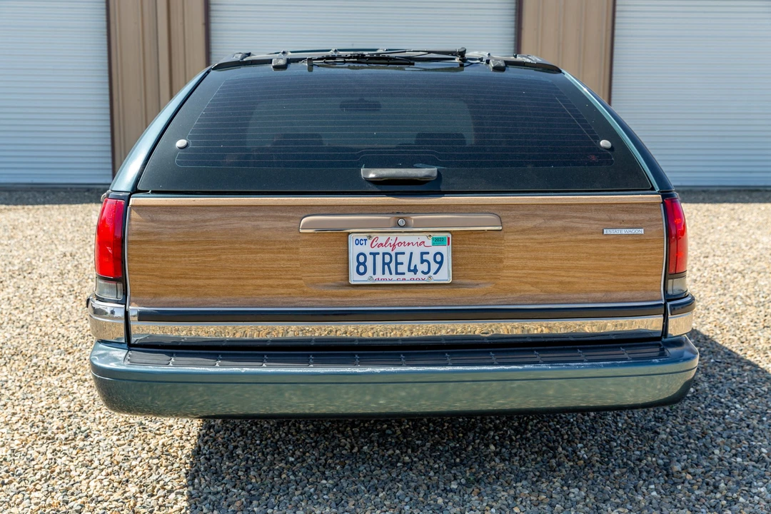 1995 Buick Roadmaster - Image 8 of 31