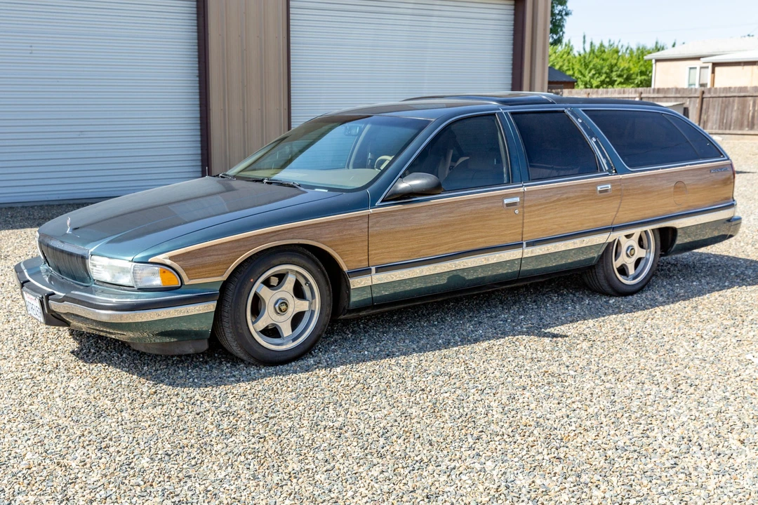1995 Buick Roadmaster - Image 3 of 31