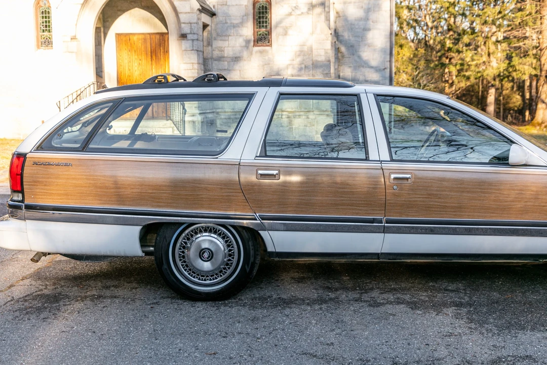 1995 Buick Roadmaster - Image 11 of 31