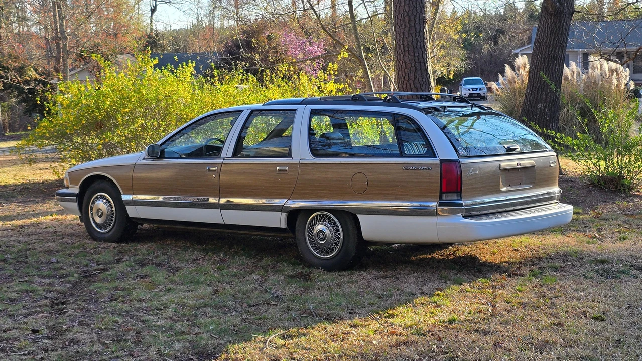 1995 Buick Roadmaster - Image 17 of 31