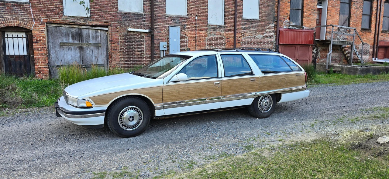 1995 Buick Roadmaster - Image 9 of 31