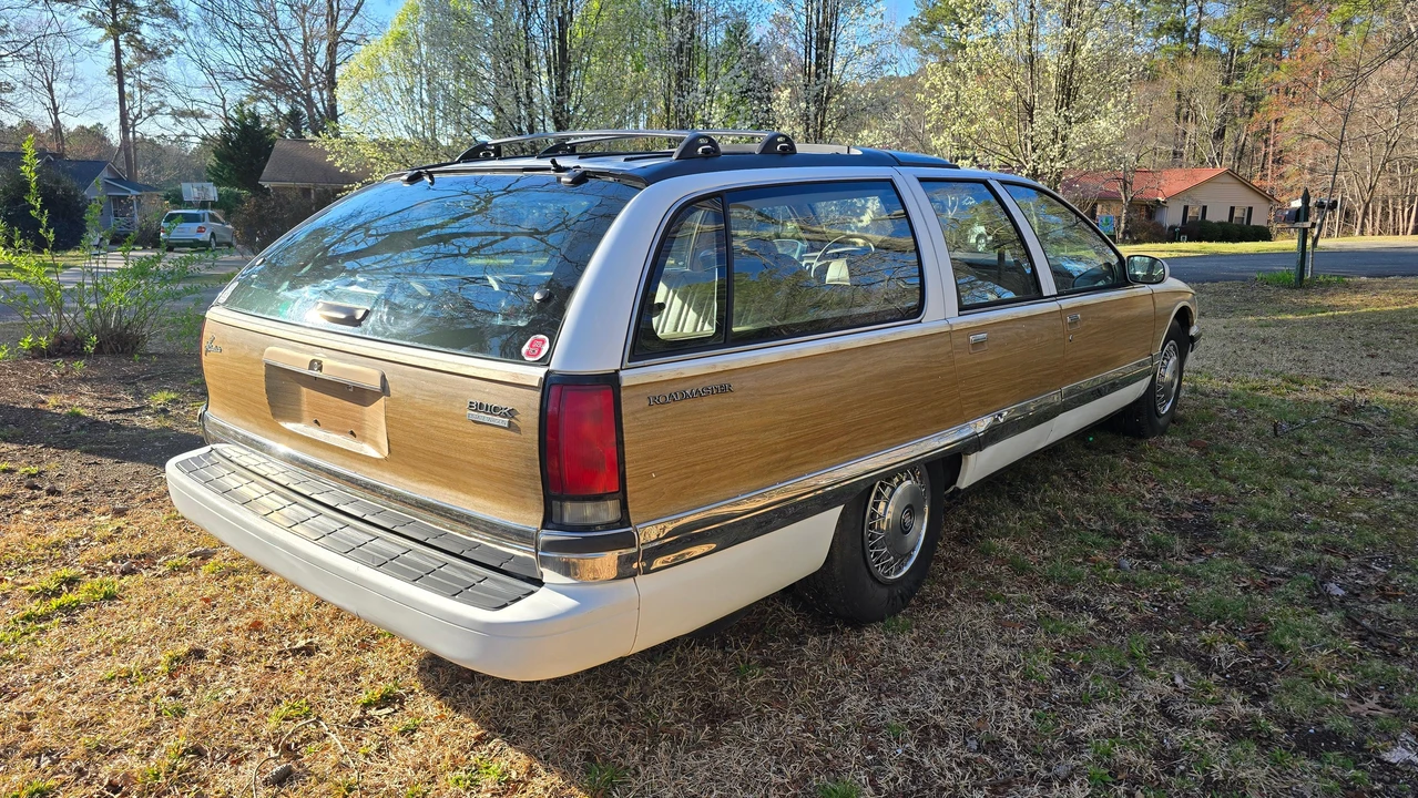 1995 Buick Roadmaster - Image 23 of 31