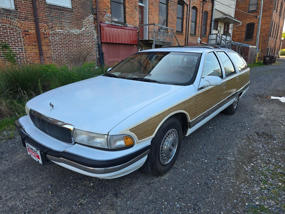 1995 Buick Roadmaster - Image 7 of 31