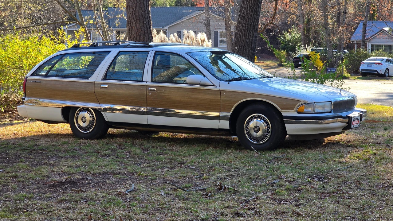 1995 Buick Roadmaster - Image 30 of 31