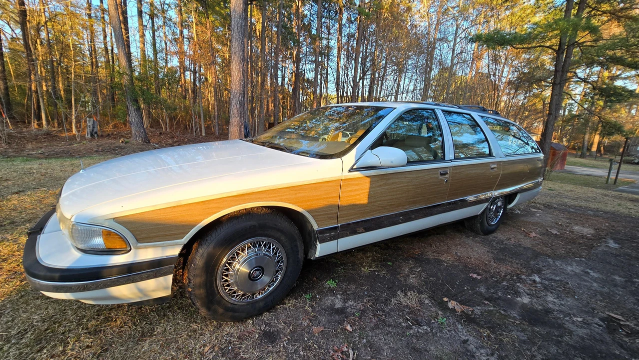 1995 Buick Roadmaster - Image 8 of 31