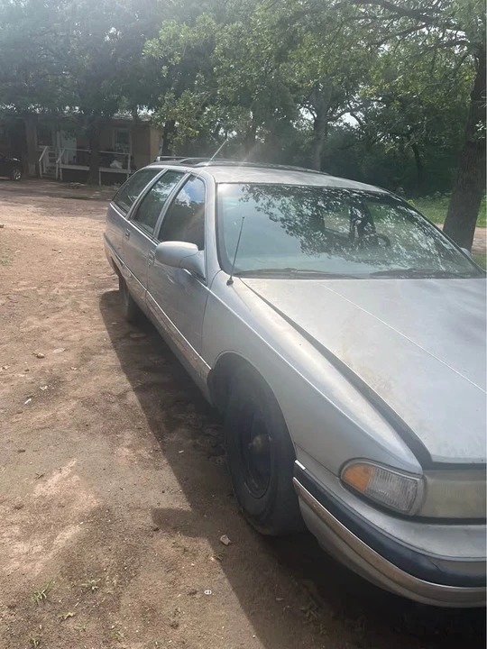 1995 Buick Roadmaster - Image 2 of 5