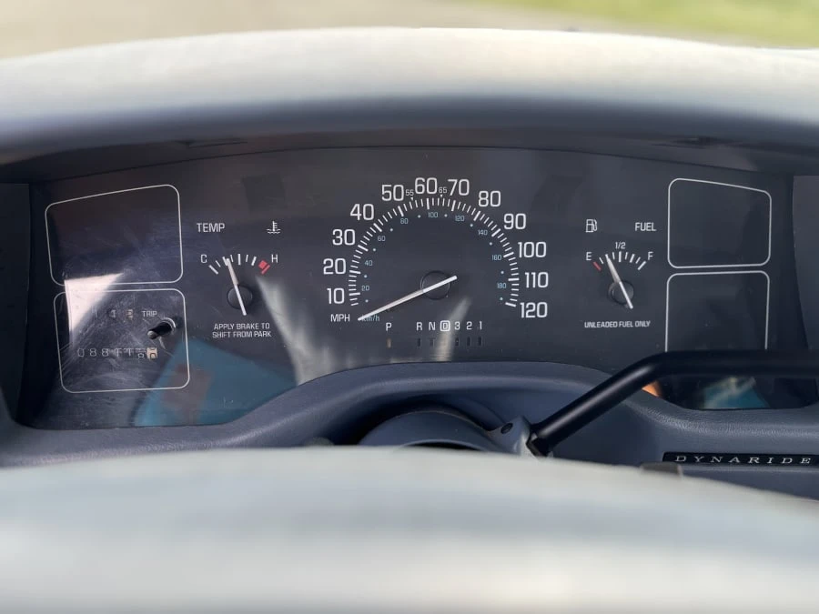 1995 Buick Roadmaster - Image 10 of 14