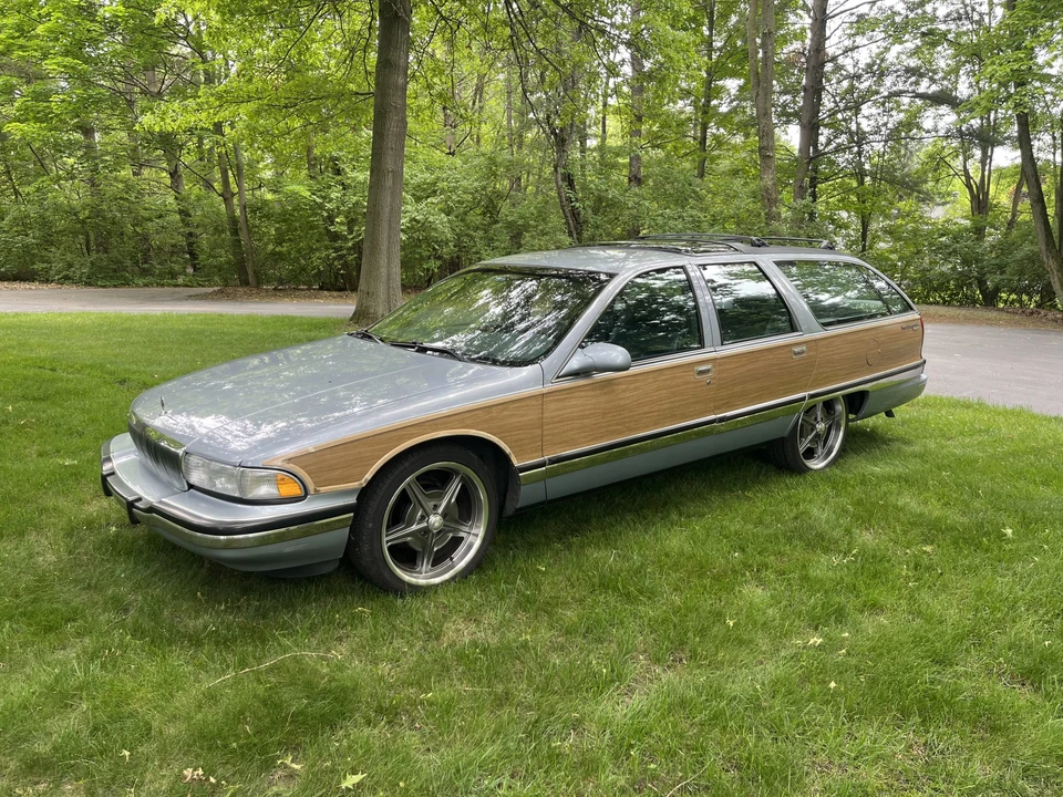 1995 Buick Roadmaster - Image 3 of 31