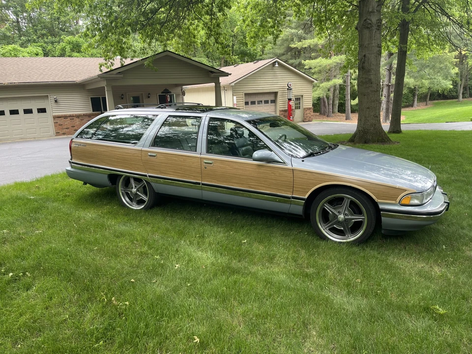 1995 Buick Roadmaster - Image 9 of 31