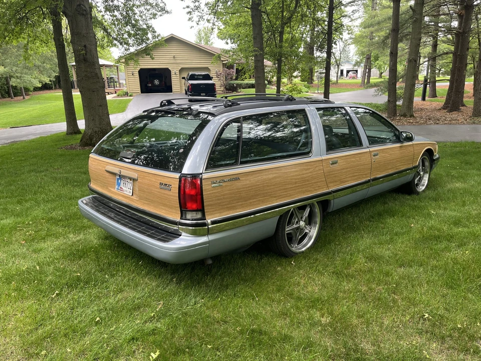 1995 Buick Roadmaster - Image 7 of 31