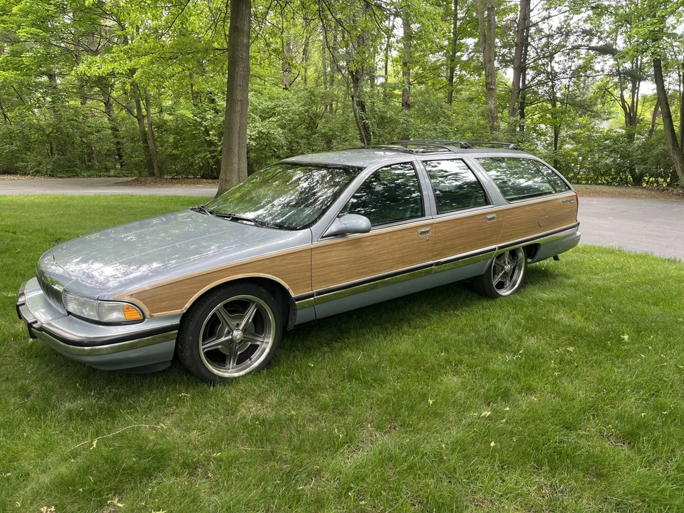 1995 Buick Roadmaster - Image 4 of 31