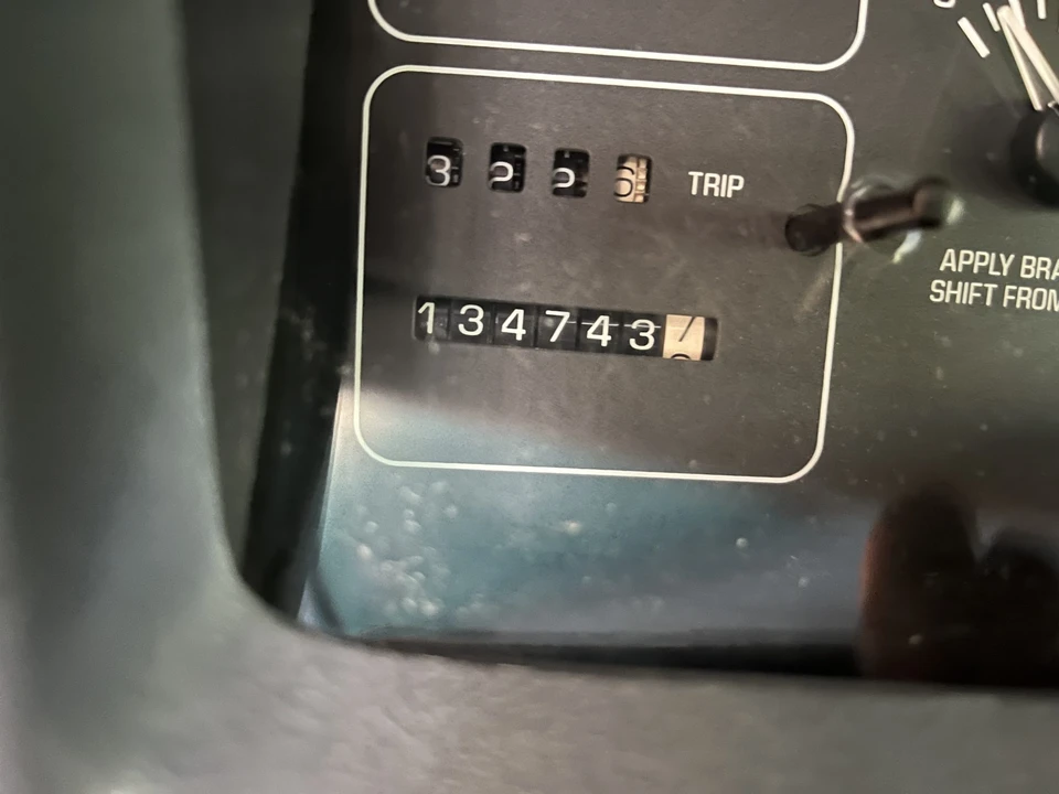 1995 Buick Roadmaster - Image 25 of 31