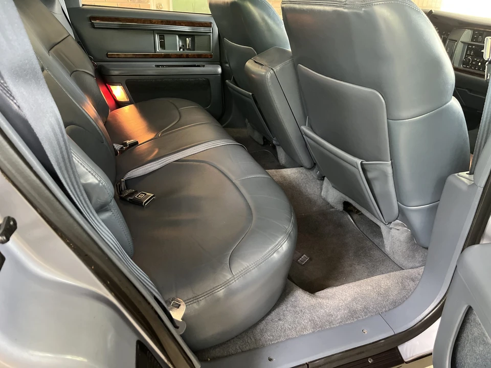 1995 Buick Roadmaster - Image 27 of 31