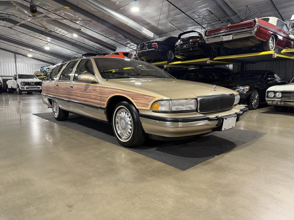1995 Buick Roadmaster - Image 9 of 31