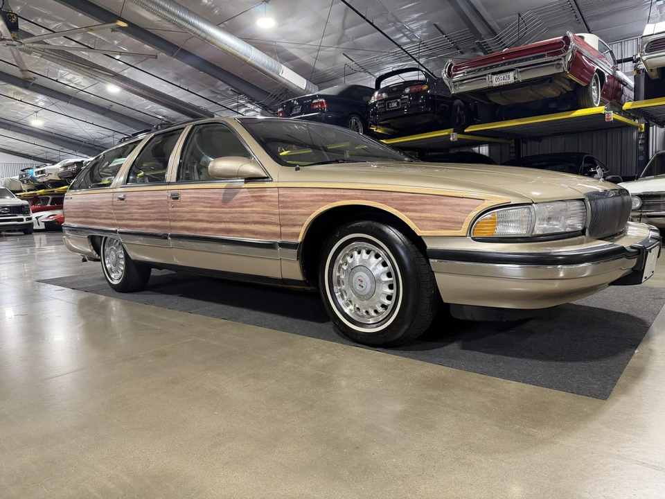 1995 Buick Roadmaster - Image 10 of 31