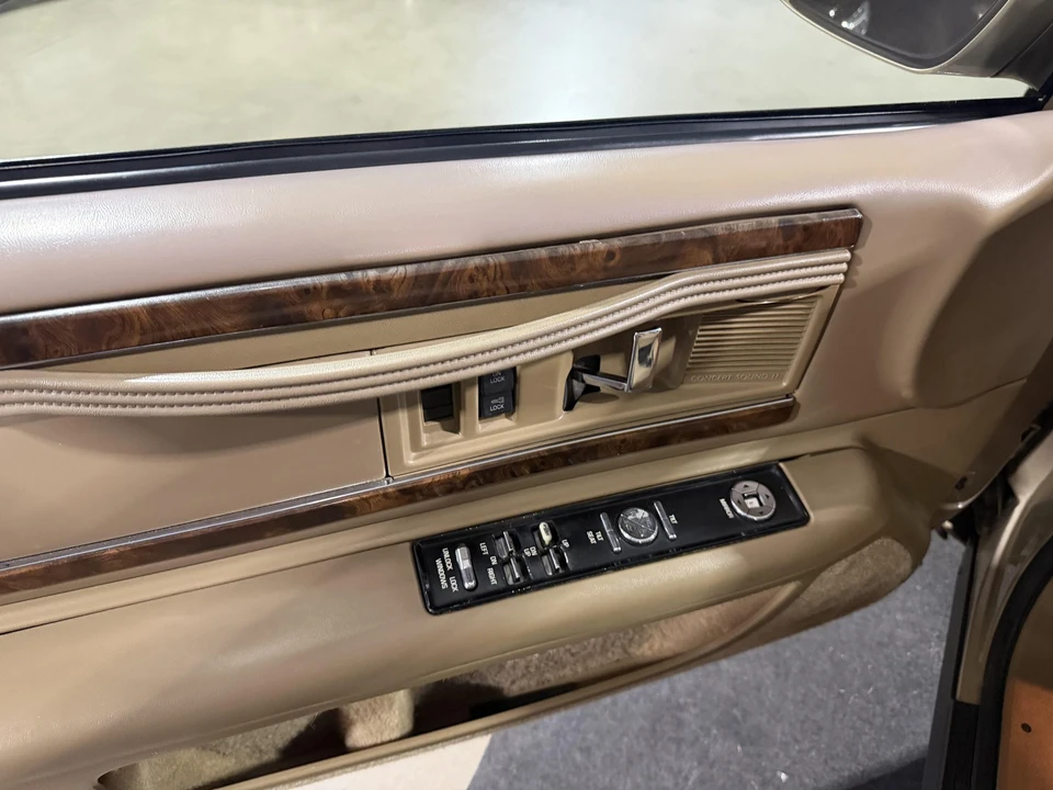 1995 Buick Roadmaster - Image 31 of 31