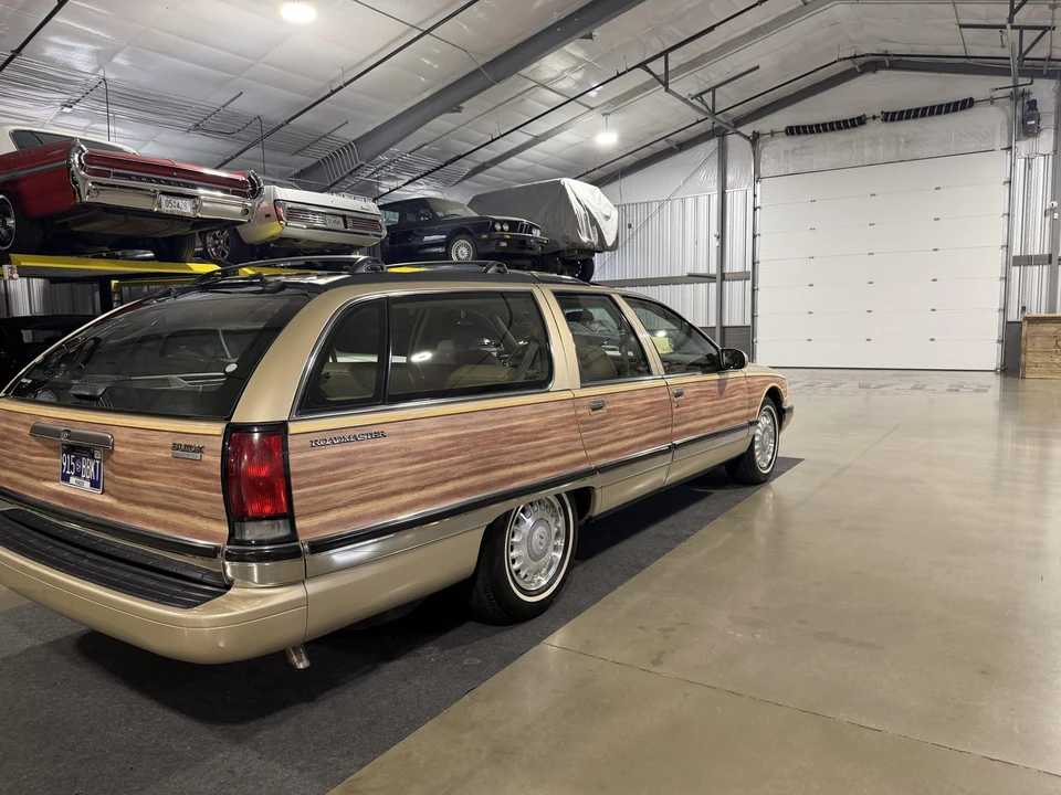 1995 Buick Roadmaster - Image 15 of 31