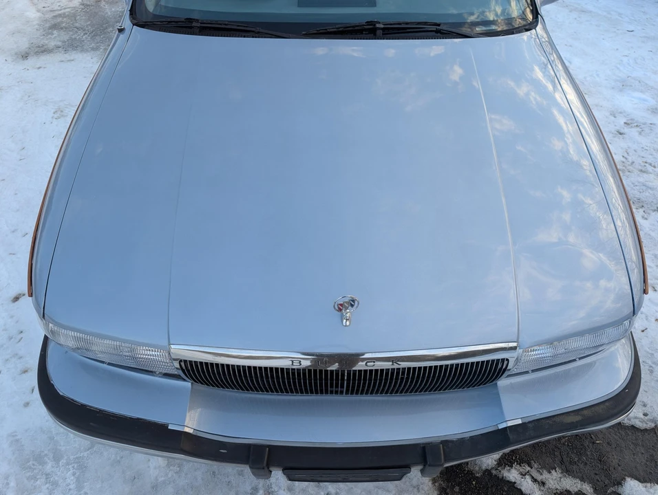 1995 Buick Roadmaster - Image 14 of 31