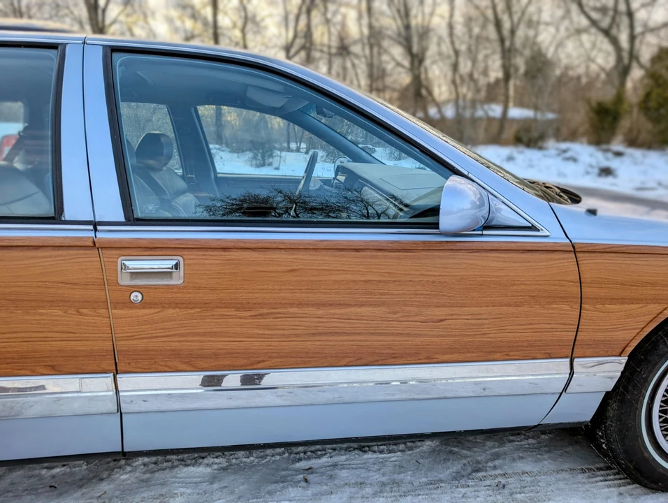 1995 Buick Roadmaster - Image 16 of 31