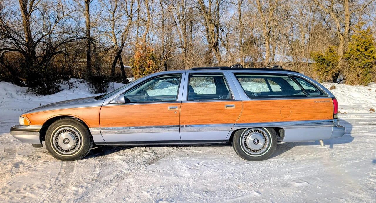 1995 Buick Roadmaster - Image 13 of 31