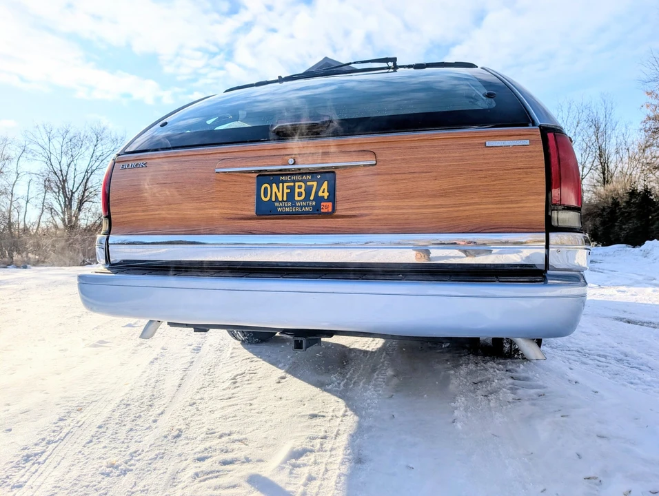 1995 Buick Roadmaster - Image 10 of 31