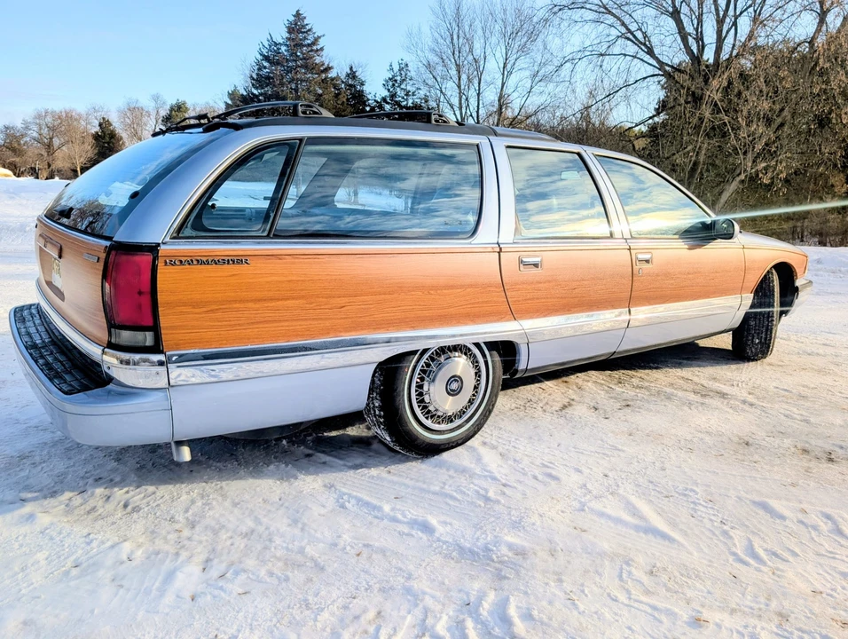 1995 Buick Roadmaster - Image 8 of 31