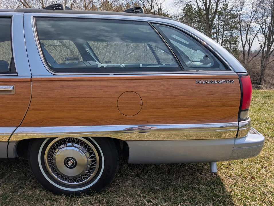 1995 Buick Roadmaster - Image 18 of 31