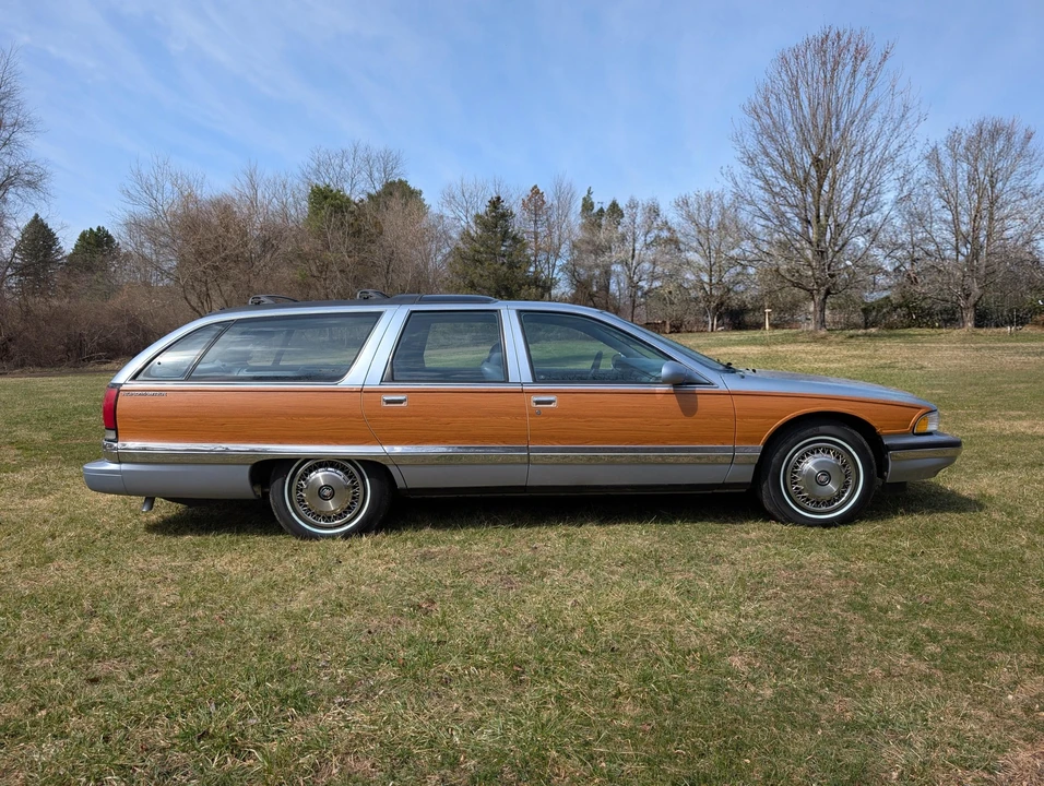 1995 Buick Roadmaster - Image 11 of 31