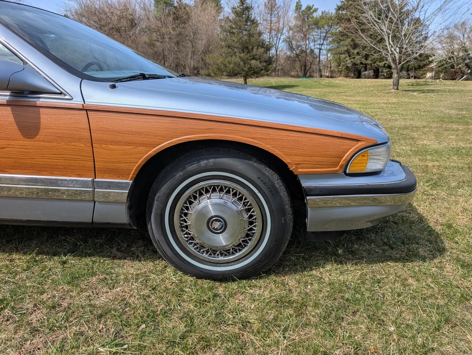 1995 Buick Roadmaster - Image 22 of 31