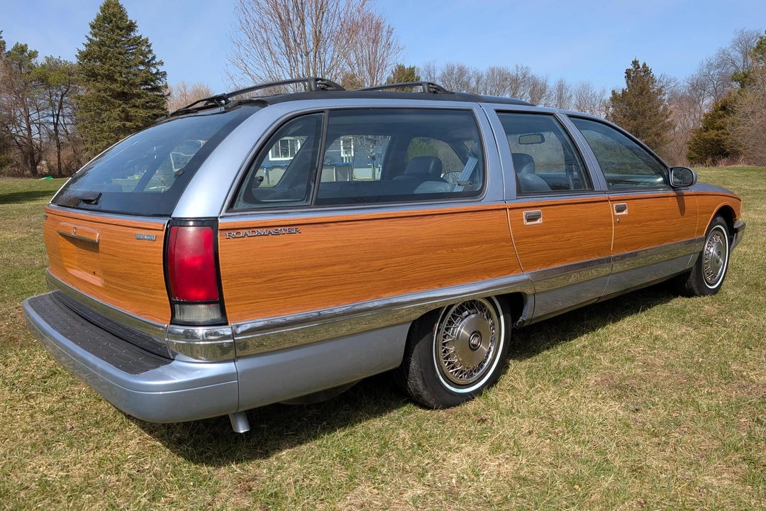 1995 Buick Roadmaster - Image 4 of 31