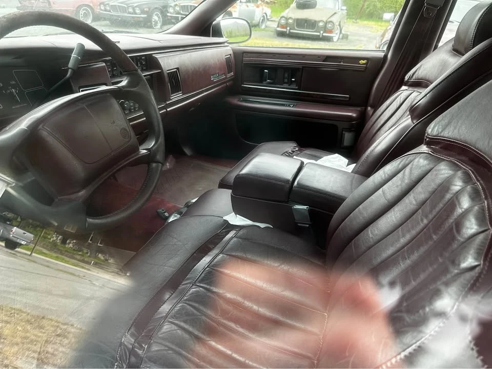 1995 Buick Roadmaster - Image 4 of 5