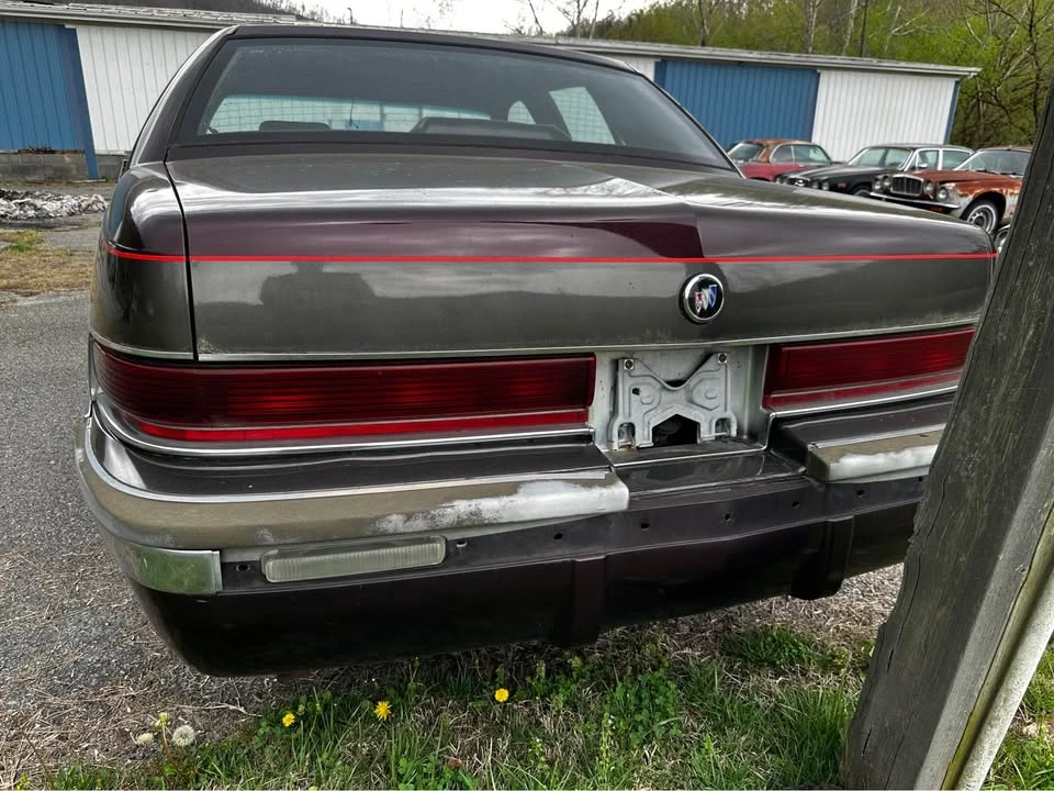 1995 Buick Roadmaster - Image 3 of 5