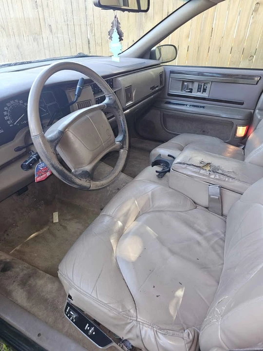 1995 Buick Roadmaster - Image 4 of 10