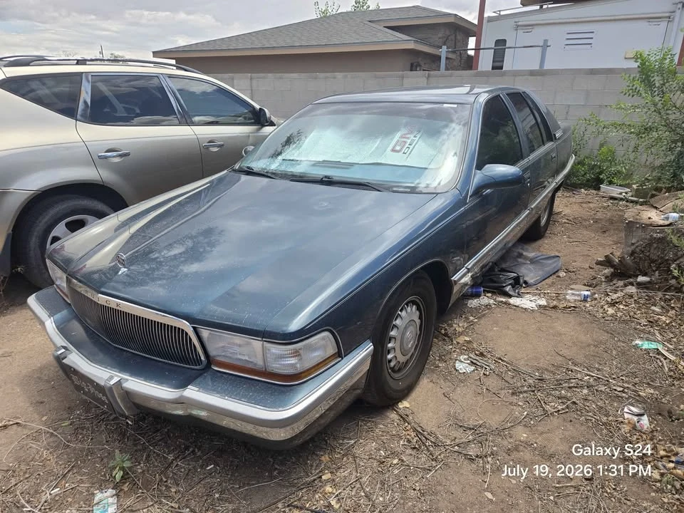 1995 Buick Roadmaster - Image 2 of 9