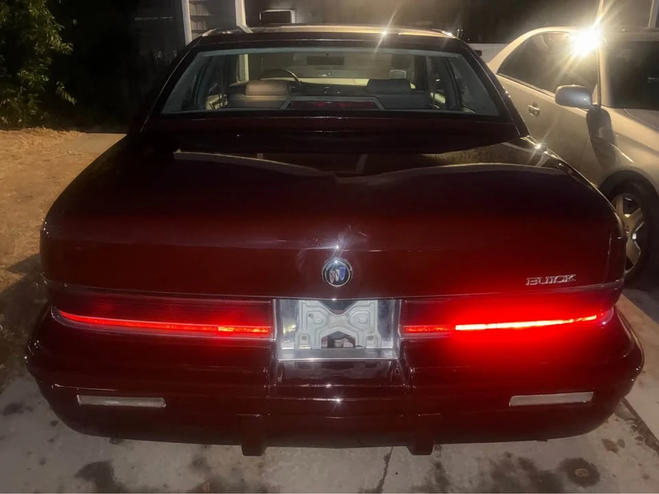 1995 Buick Roadmaster - Image 17 of 20