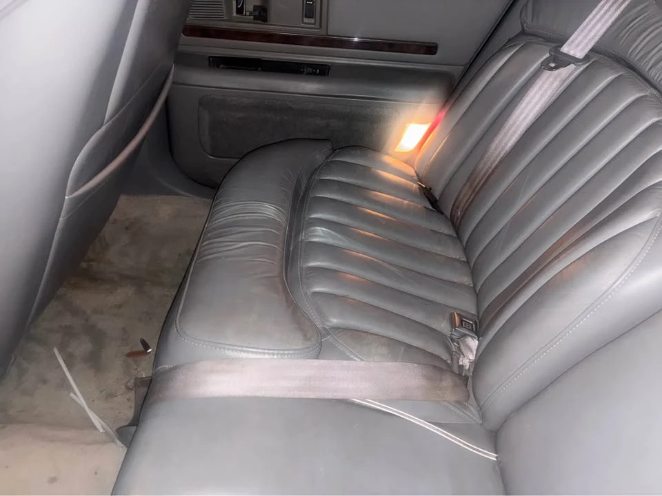 1995 Buick Roadmaster - Image 8 of 20
