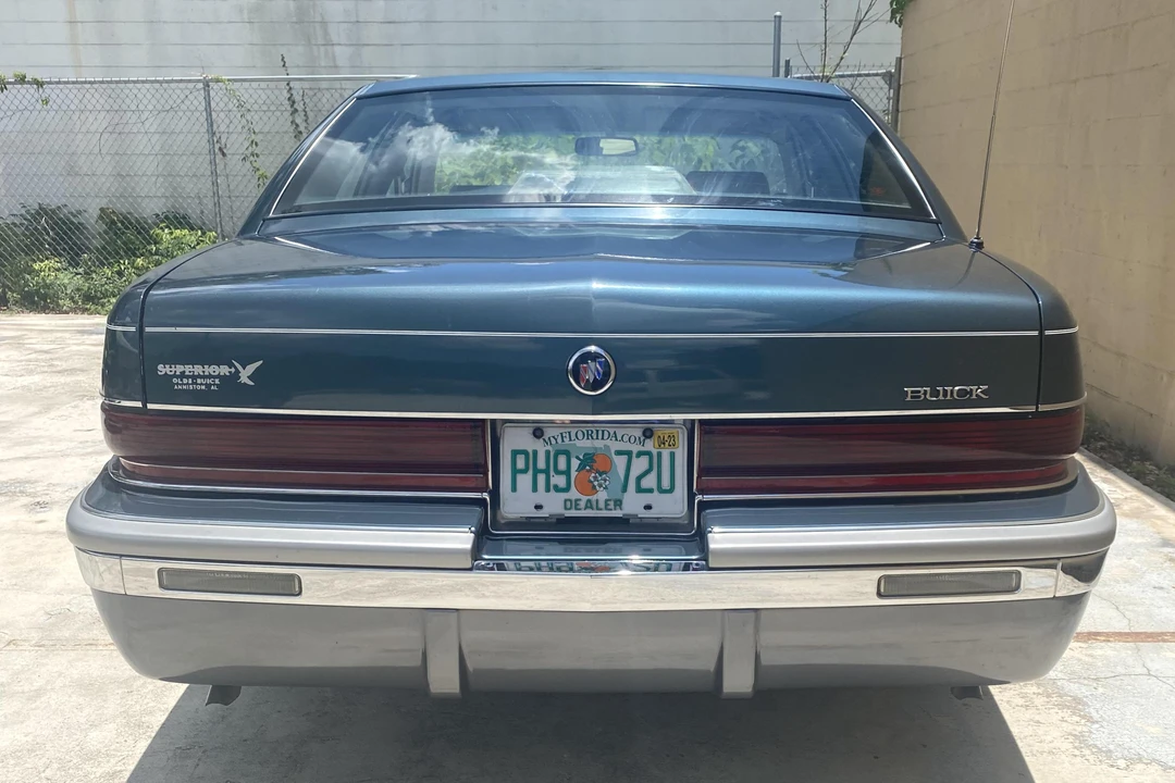 1995 Buick Roadmaster - Image 5 of 5