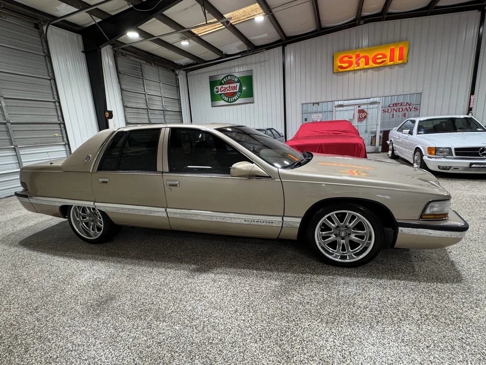 1995 Buick Roadmaster - Image 19 of 31