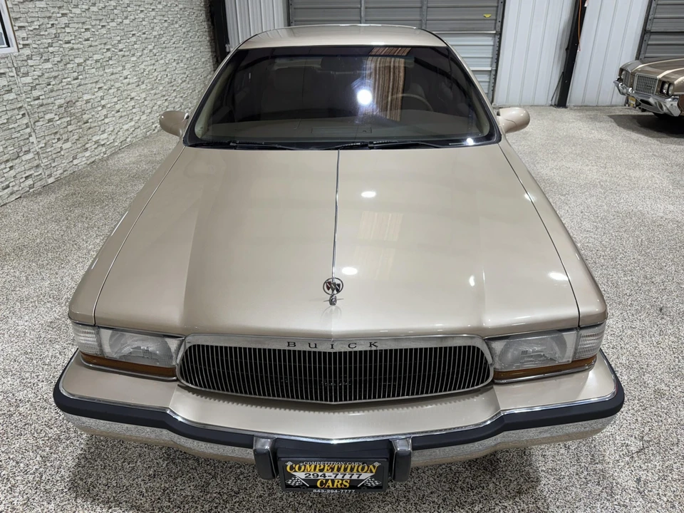 1995 Buick Roadmaster - Image 25 of 31