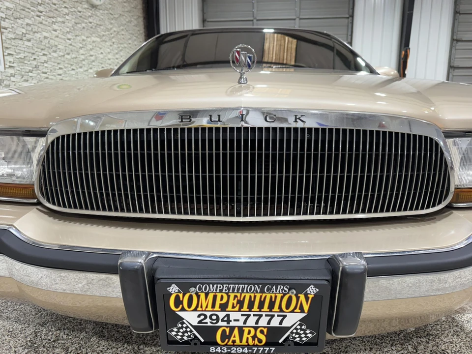 1995 Buick Roadmaster - Image 28 of 31
