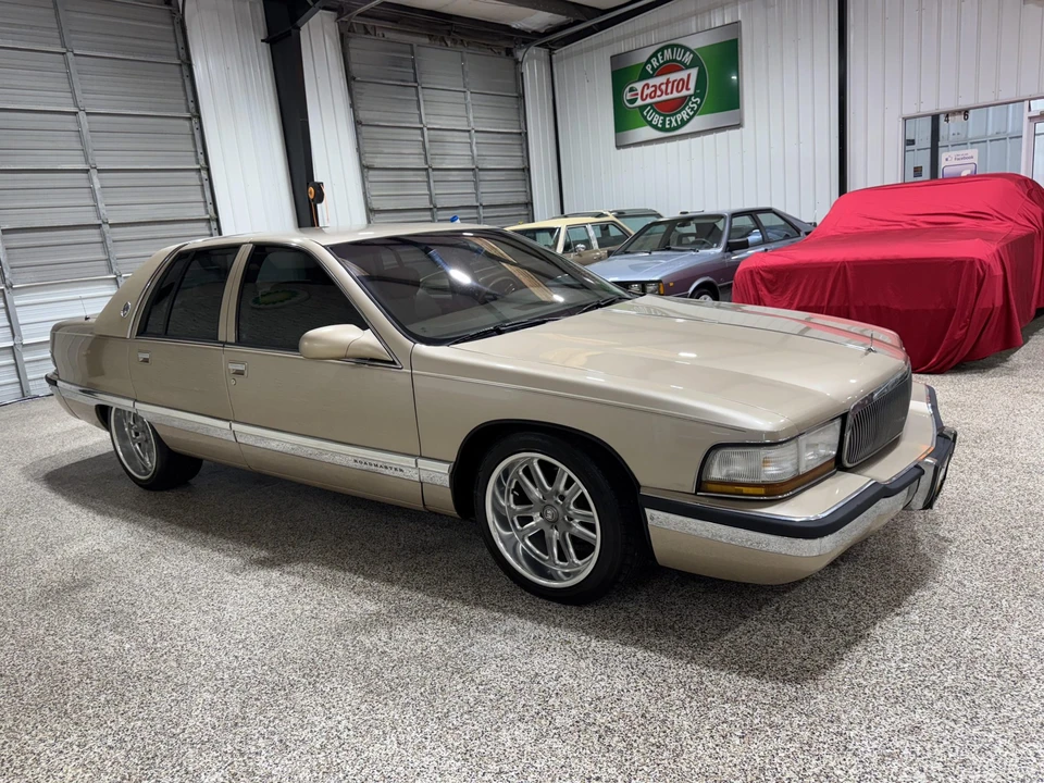1995 Buick Roadmaster - Image 21 of 31