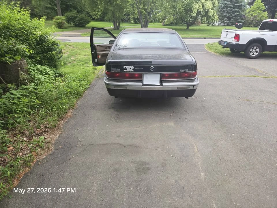 1995 Buick Roadmaster - Image 8 of 20