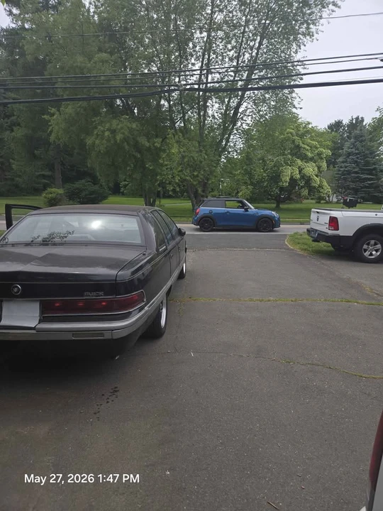 1995 Buick Roadmaster - Image 9 of 20