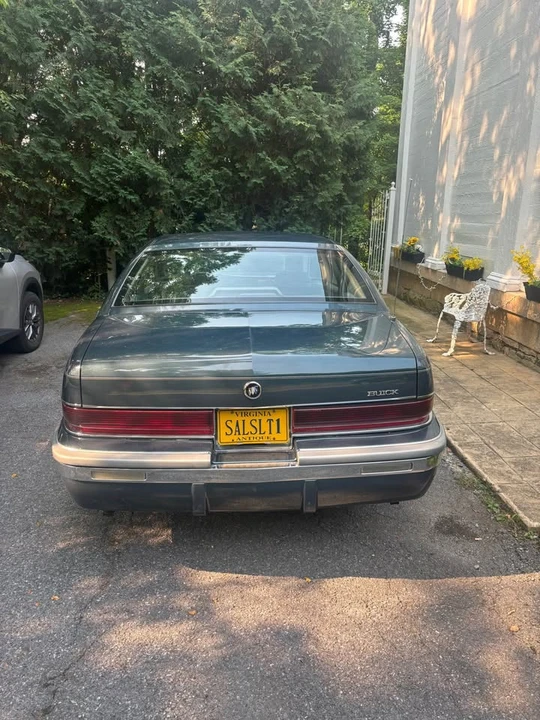 1995 Buick Roadmaster - Image 4 of 7